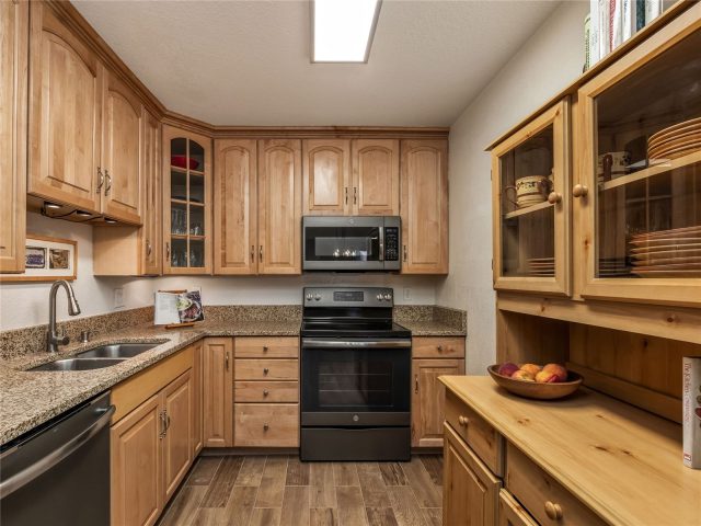 Condo in Snowdance Condo, Keystone — photo 5 Condo in Snowdance Condo, Keystone, CO — photo 5 (MLS S1070191)