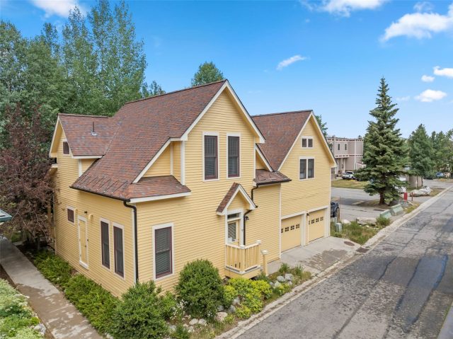 Condo in Brittany Place, Breckenridge, CO — photo 2 (MLS S1070195)