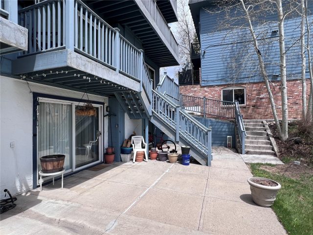 Condo in Yacht Club Condo, Dillon — photo 1 Condo in Yacht Club Condo, Dillon, CO — photo 1 (MLS S1070213)