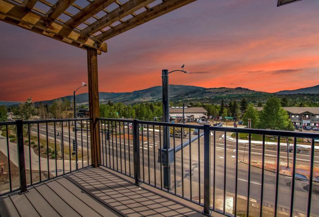 Condo in 4th Street Crossing, Silverthorne, CO — photo 5 (MLS S1070214)