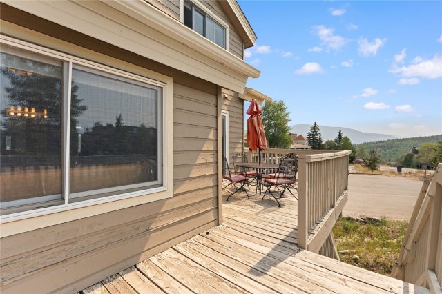 4040 Silverheels Drive 24 photo 18