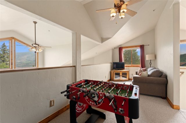 4040 Silverheels Drive 24 photo 23