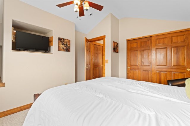 4040 Silverheels Drive 24 photo 27