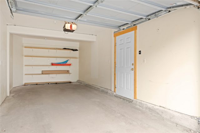 4040 Silverheels Drive 24 photo 32