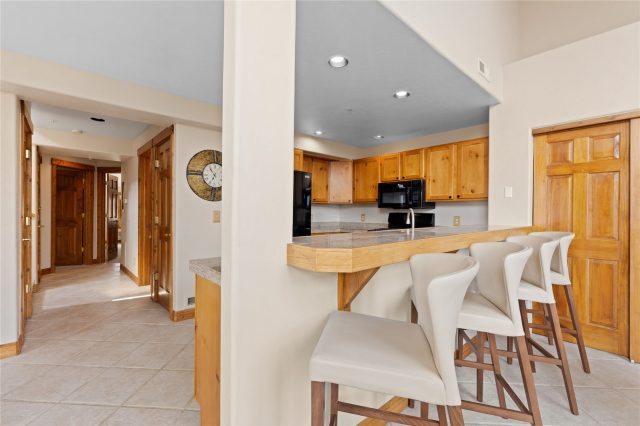 Condo in Silvertrees At Wildernest Condos, Silverthorne, CO — photo 6 (MLS S1070220)