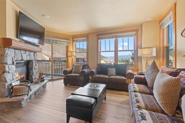 100 Dercum Square 8399 photo 10