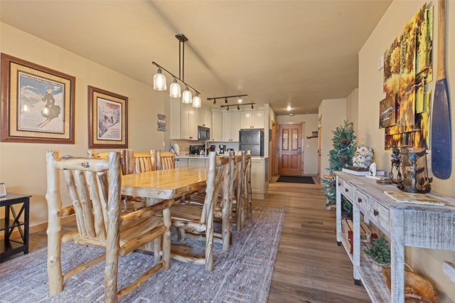 100 Dercum Square 8399 photo 11