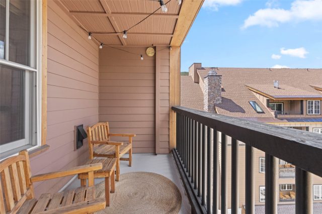 100 Dercum Square 8399 photo 36