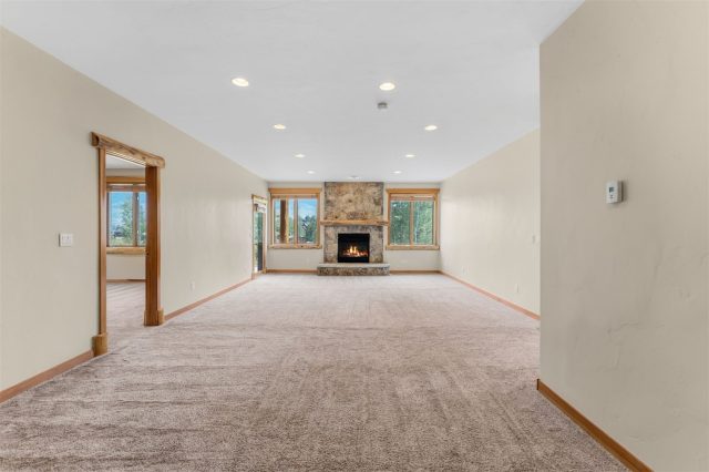 127 Landon Lane photo 27