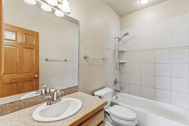 127 Landon Lane photo 34
