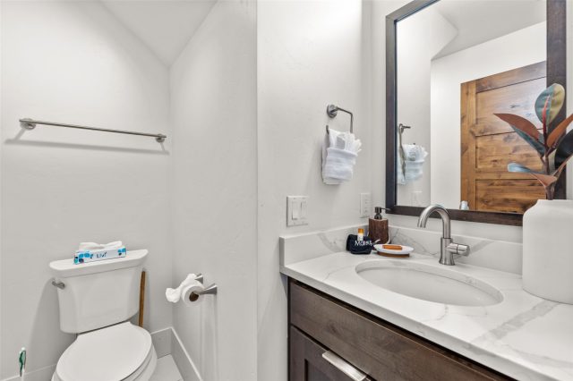 1060 Blue River Parkway 102 photo 14