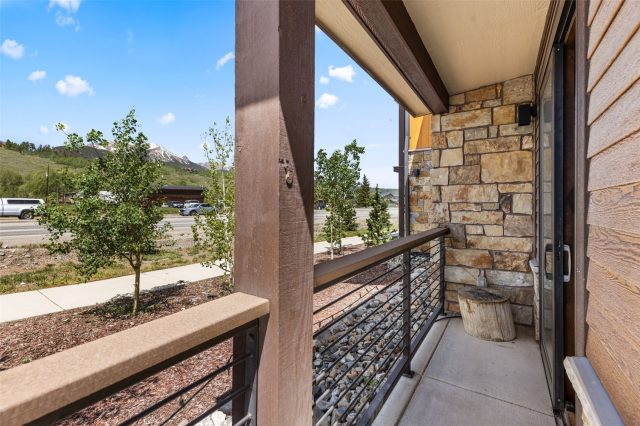 1060 Blue River Parkway 102 photo 35