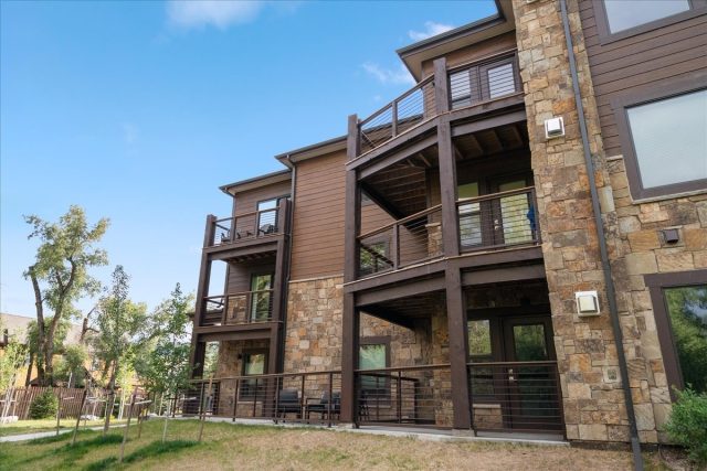 1044 Blue River Parkway C207 photo 32