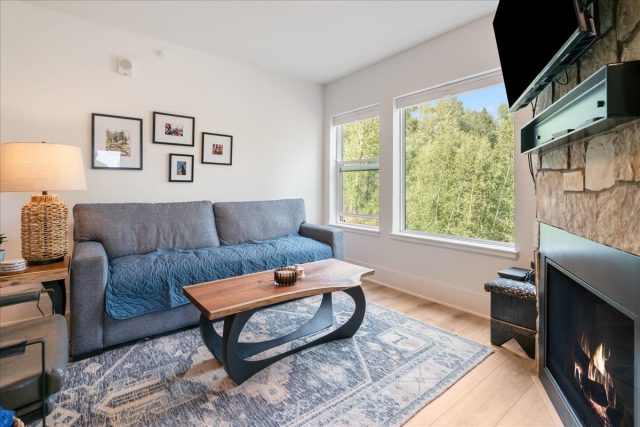 Condo in Blue River Flats, Silverthorne, CO — photo 6 (MLS S1070255)