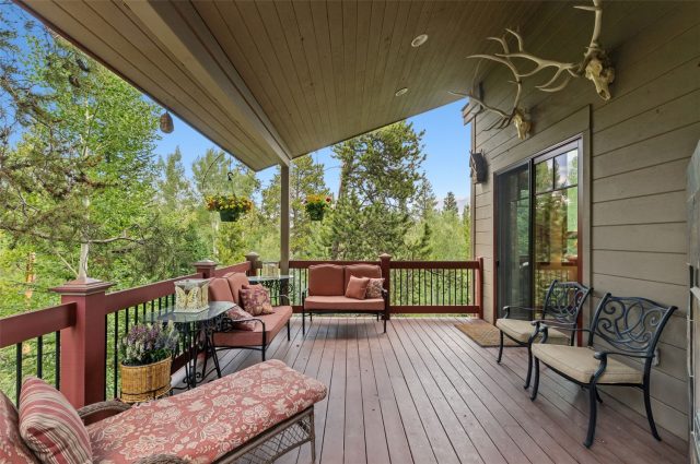 2050 Currant Way photo 11