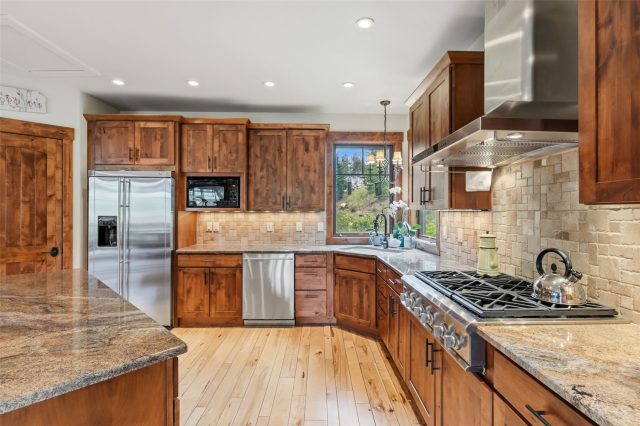 2050 Currant Way photo 12