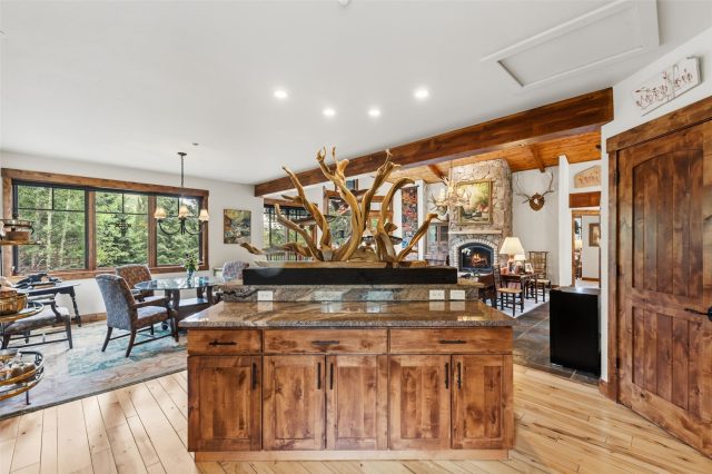 2050 Currant Way photo 15