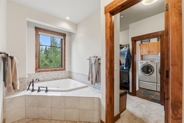 2050 Currant Way photo 23