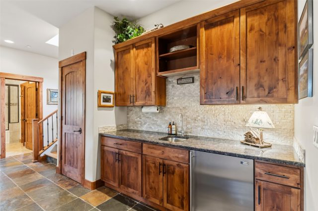 2050 Currant Way photo 28