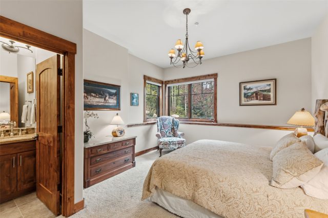 2050 Currant Way photo 35