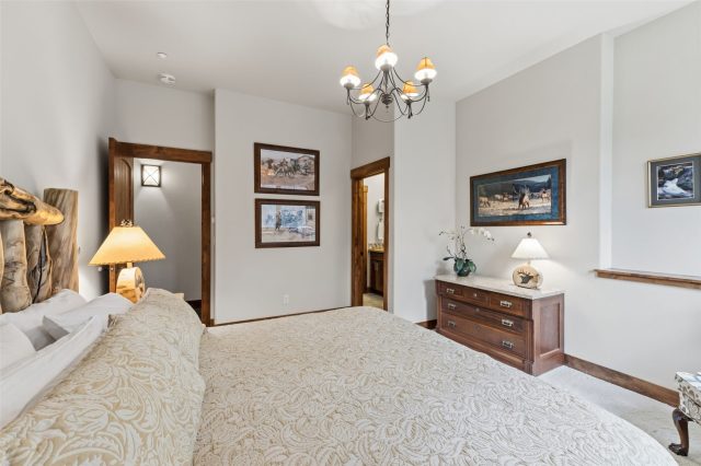 2050 Currant Way photo 36