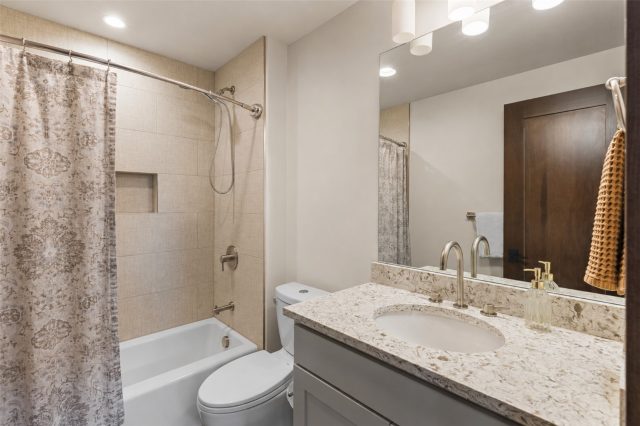 06 Vernon Way photo 28
