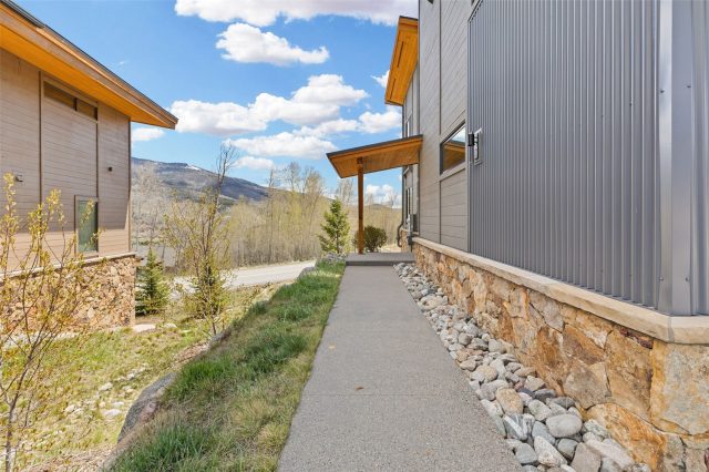 06 Vernon Way photo 34