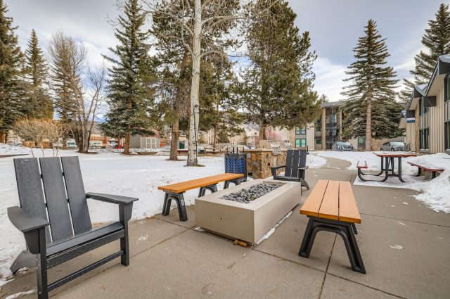 160 E La Bonte Street 201 photo 45