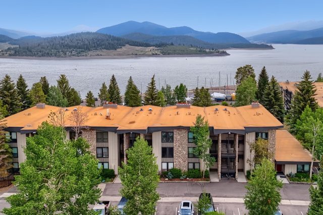 Condo in Lake Cliffe Condo, Dillon, CO — photo 4 (MLS S1070283)