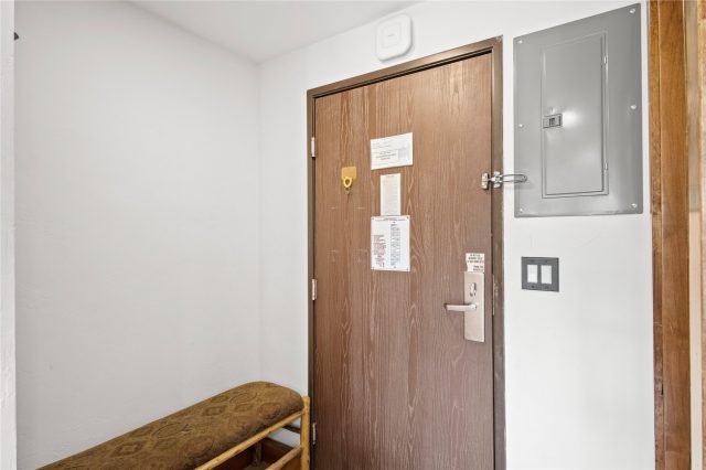 611 Village Road 28250 photo 16