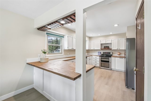 422 Alpine Road photo 10