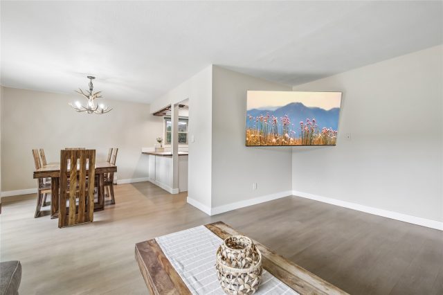 422 Alpine Road photo 11
