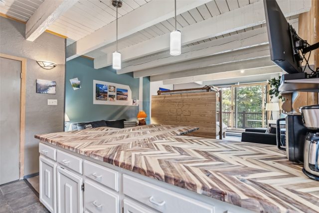 Condo in Sundowner Condo, Breckenridge, CO — photo 6 (MLS S1070299)