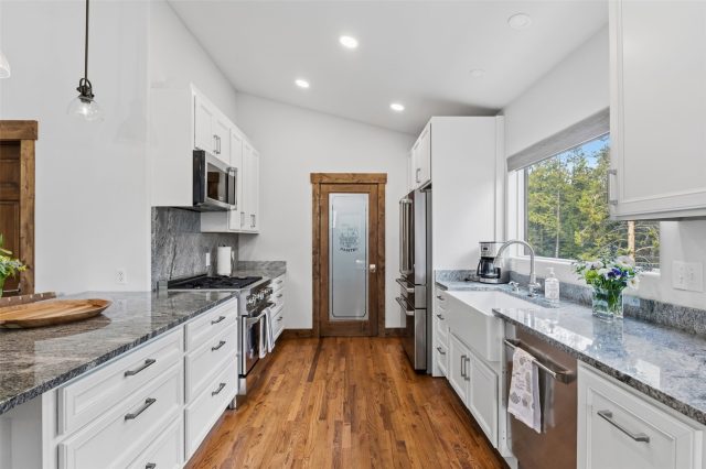 53 County Road 1041 photo 10