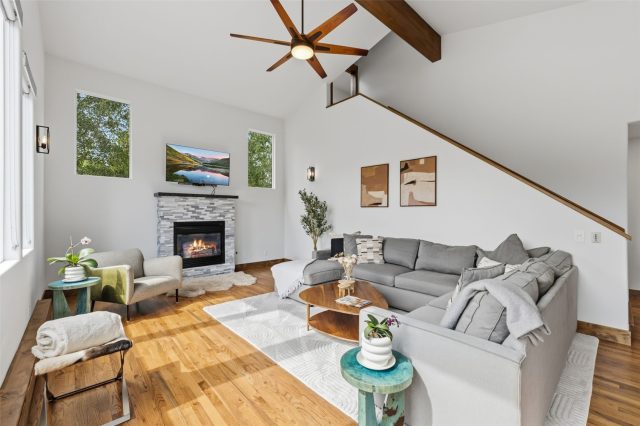 53 County Road 1041 photo 19