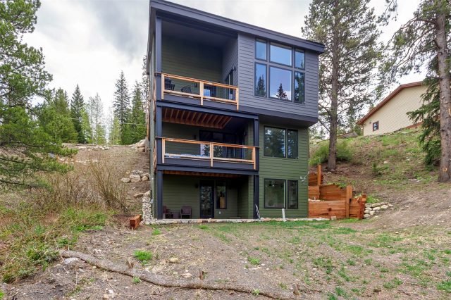 581 Fairview Boulevard photo 40