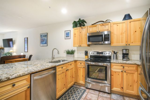 Condo in Tenderfoot Lodge, Keystone, CO — photo 6 (MLS S1070302)