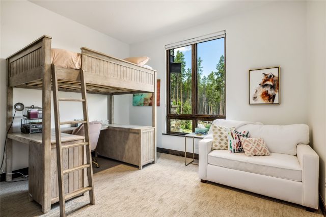 726 Discovery Hill Drive photo 39