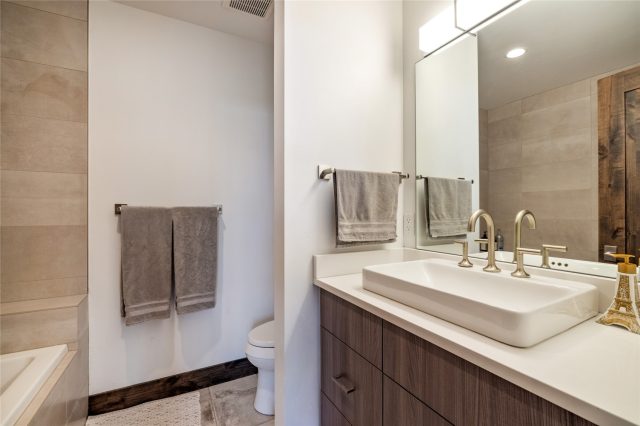 726 Discovery Hill Drive photo 42