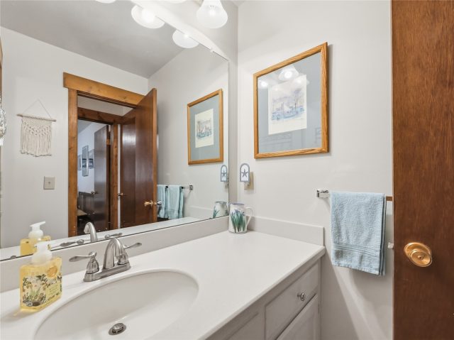 176 E La Bonte Street 101 photo 20