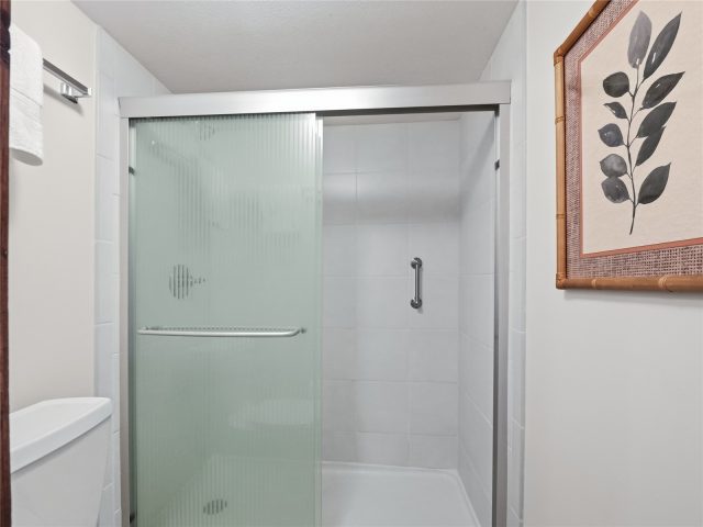 176 E La Bonte Street 101 photo 27