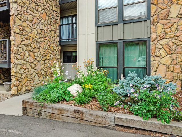 176 E La Bonte Street 101 photo 28