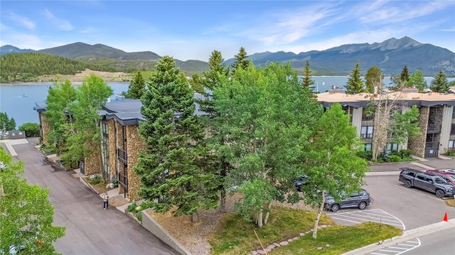 176 E La Bonte Street 101 photo 35