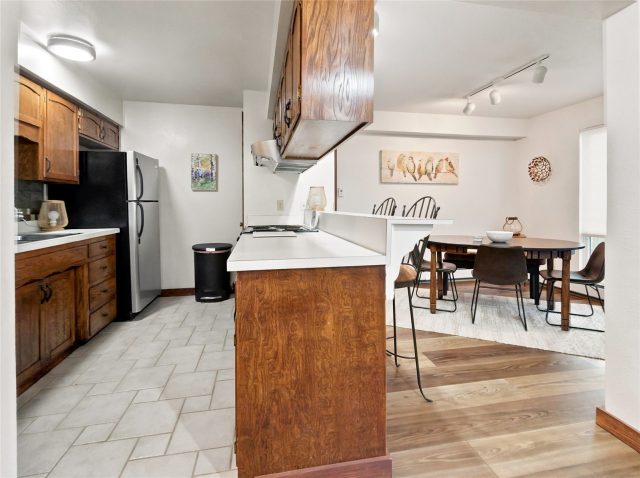 176 E La Bonte Street 101 photo 44