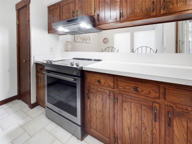 176 E La Bonte Street 101 photo 6