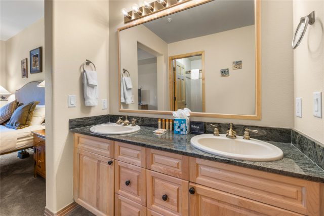 Condo in Corral At Breckenridge, Breckenridge, CO — photo 4 (MLS S1070342)