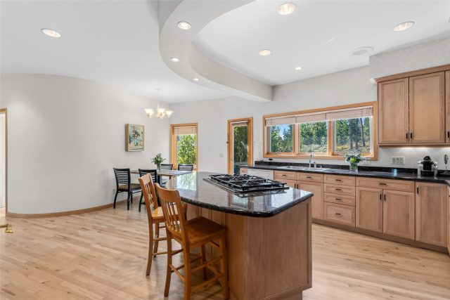 1165 Emerald Road photo 13