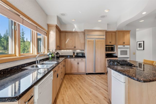 1165 Emerald Road photo 17