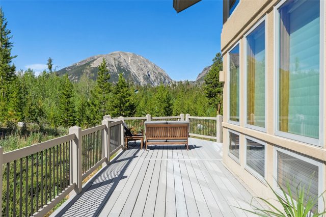 1165 Emerald Road photo 2
