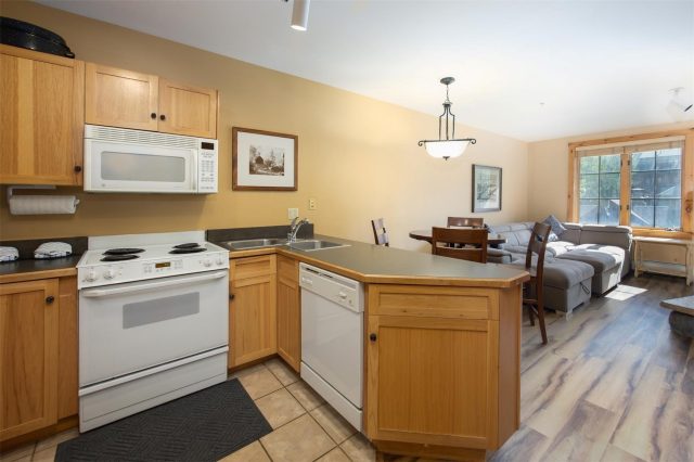150 Dercum Square 8482 photo 11